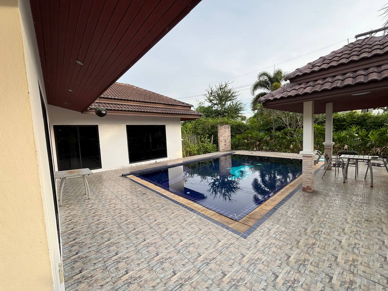 Unique Paradise Resort - Image 3